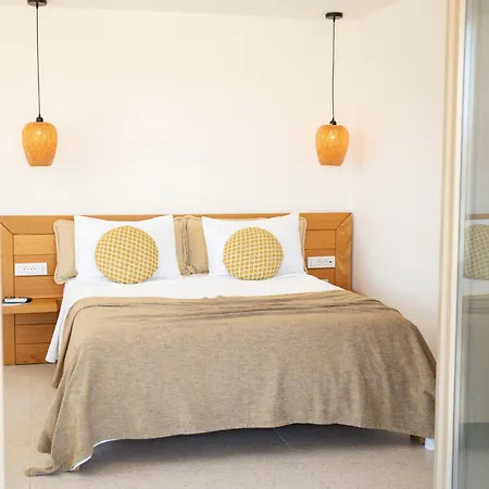 Due Mari Mykonos Affittacamere Agios Ioannis Diakoftis