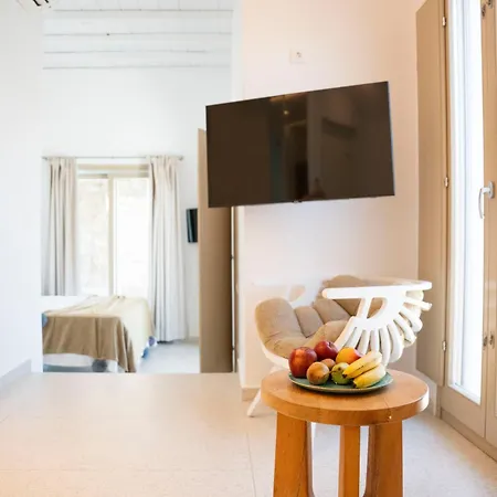 Pensión Due Mari Mykonos Agios Ioannis Diakoftis