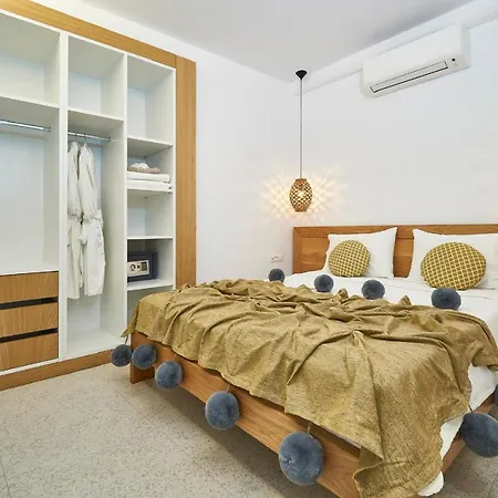 Due Mari Mykonos Agios Ioannis Diakoftis