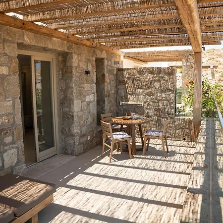 Pensión Due Mari Mykonos Agios Ioannis Diakoftis